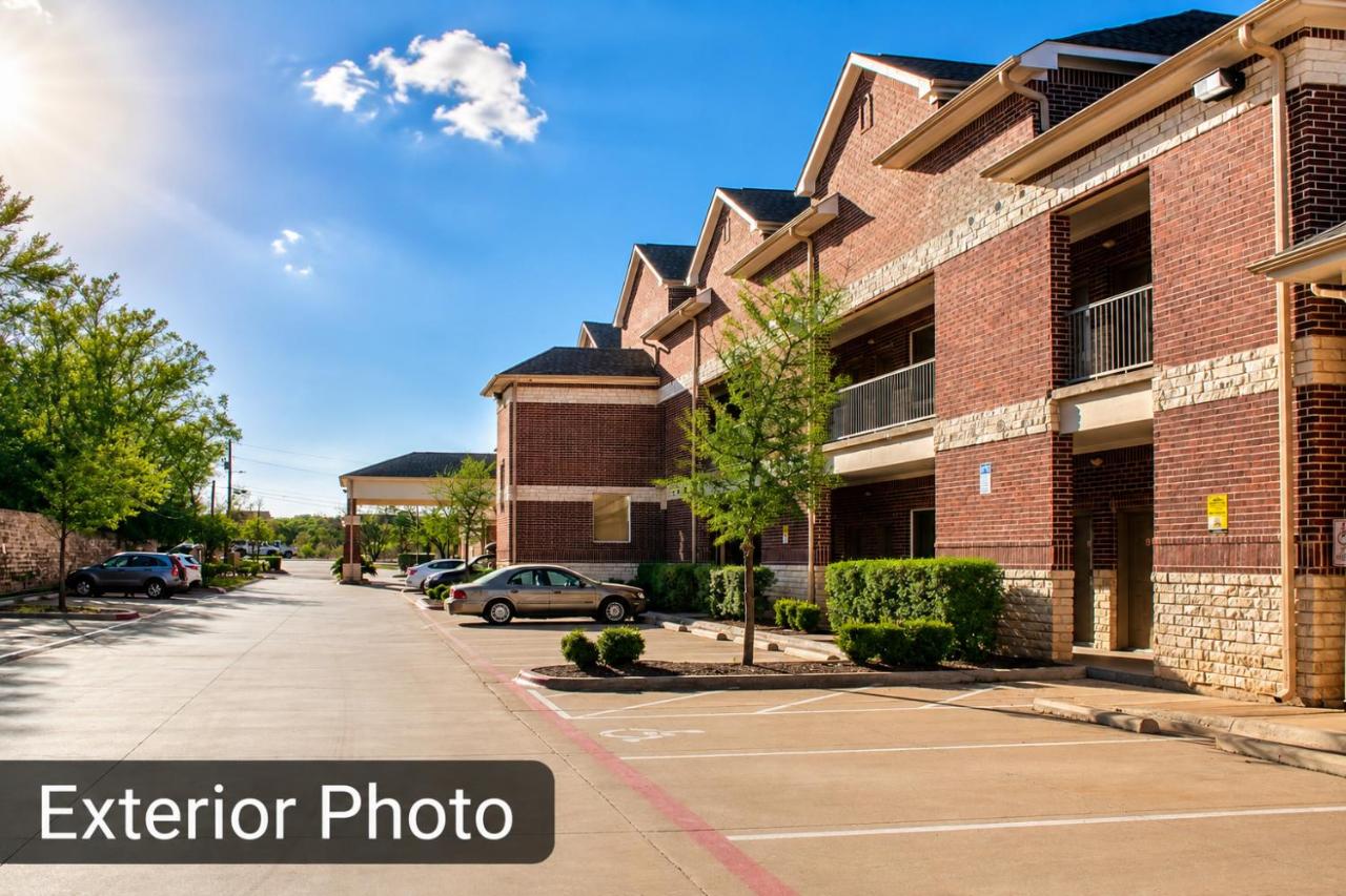 Texas Bungalows Hotel & Hotel Que at Lakeline Austin Cedar Park — photo 4
