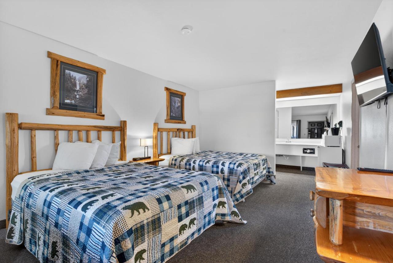 Ponderosa Motel — photo 13