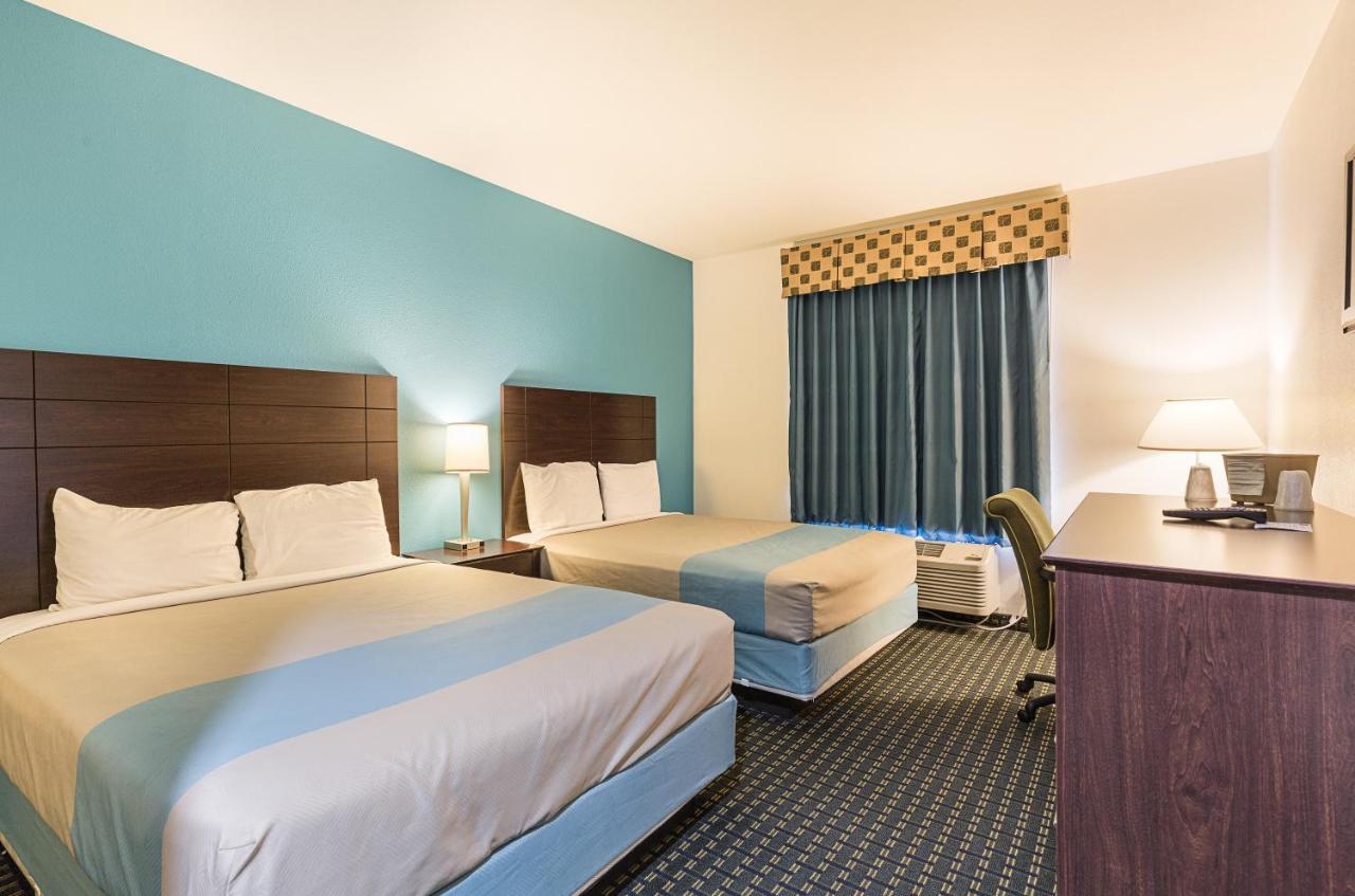 Budget Inn & Suites — photo 20