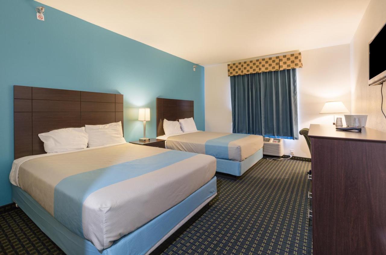 Budget Inn & Suites — photo 24