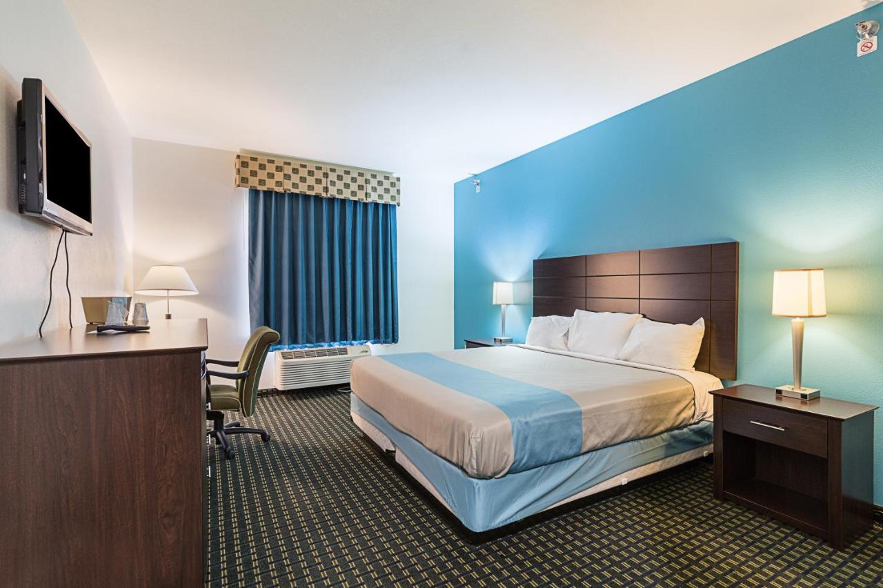 Budget Inn & Suites — photo 2