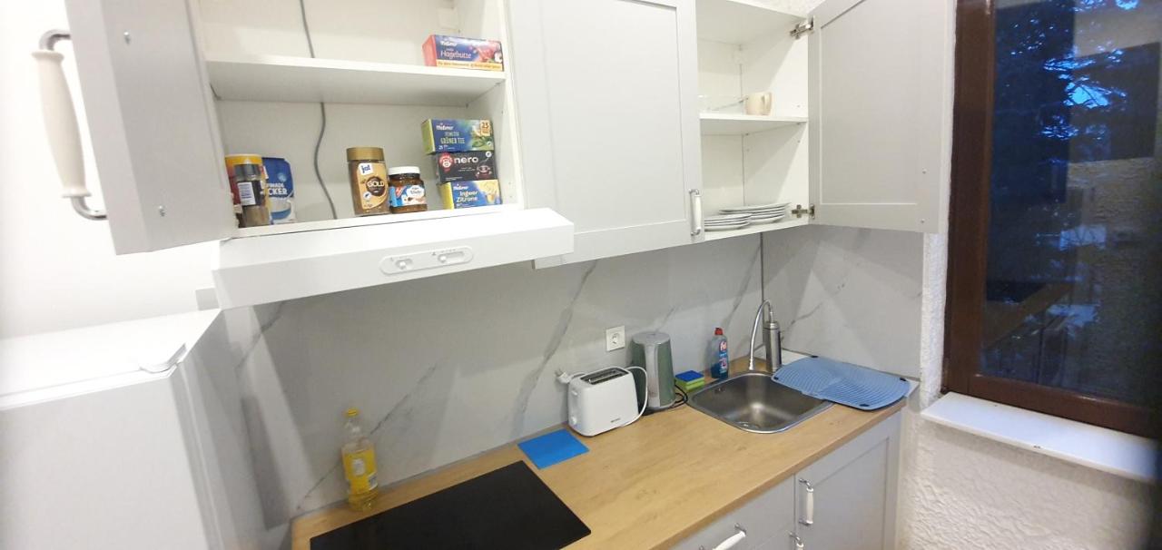 Finkenwerder Larisa's Nr24 Private Küche Gemeinschaftliches Bad WC
