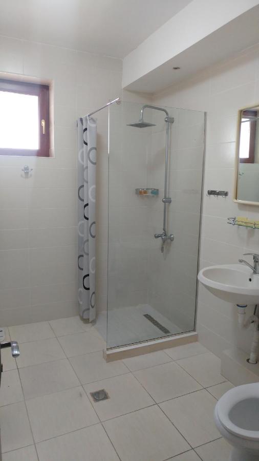 Cross Apartments and Tours photo