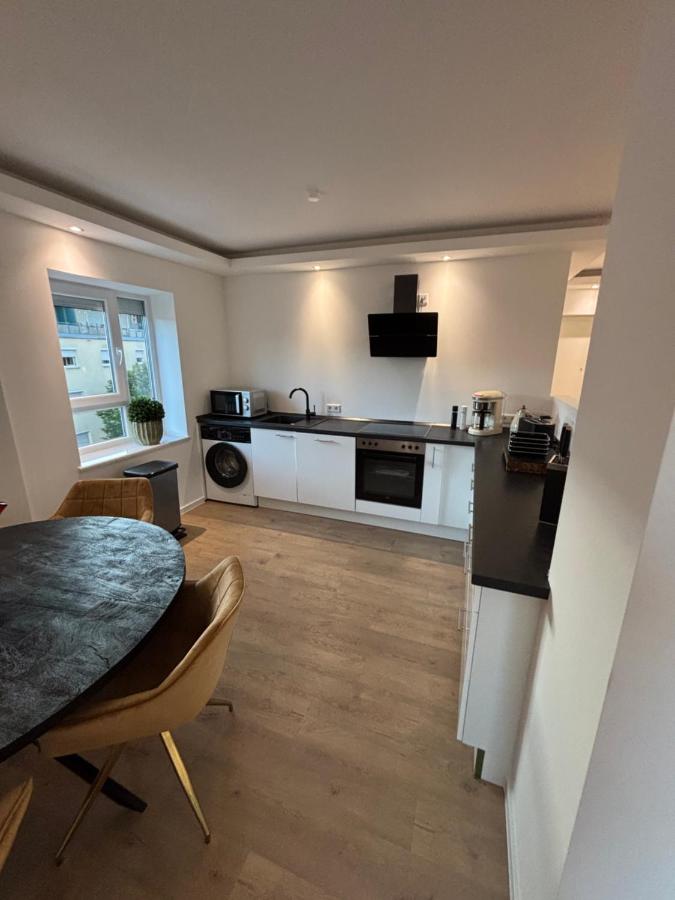 EM Signature Apartment Nürnberg 2 Schlafzimmer Balkon Parkplatz 4 Gäste