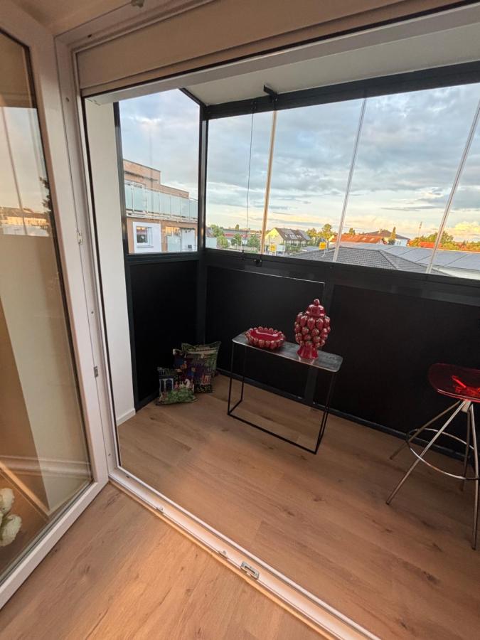 EM Signature Apartment Nürnberg 2 Schlafzimmer Balkon Parkplatz 4 Gäste