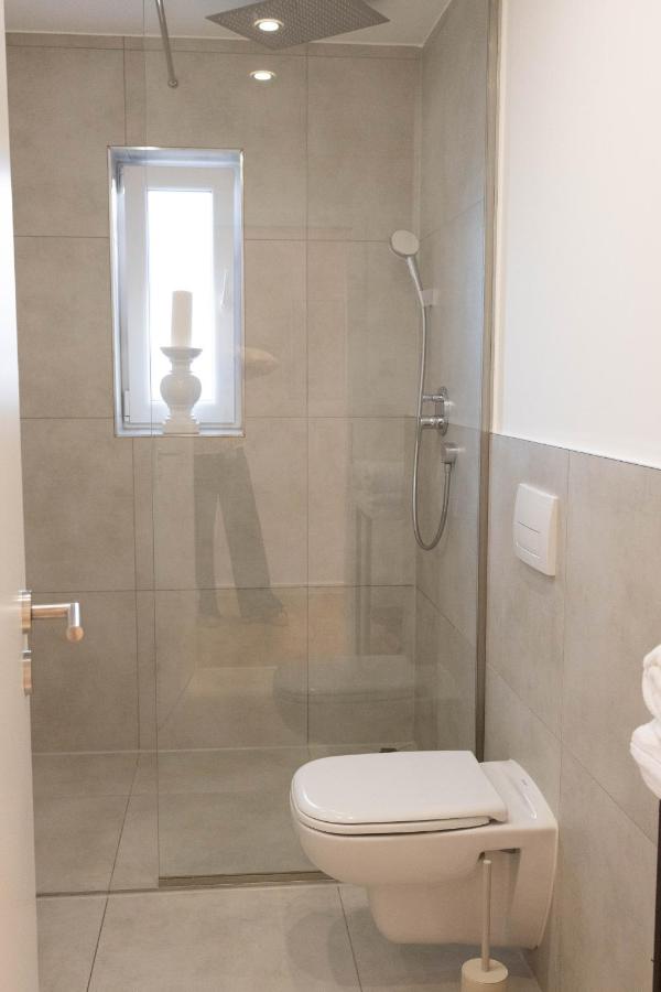 EM Signature Apartment Nürnberg 2 Schlafzimmer Balkon Parkplatz 4 Gäste