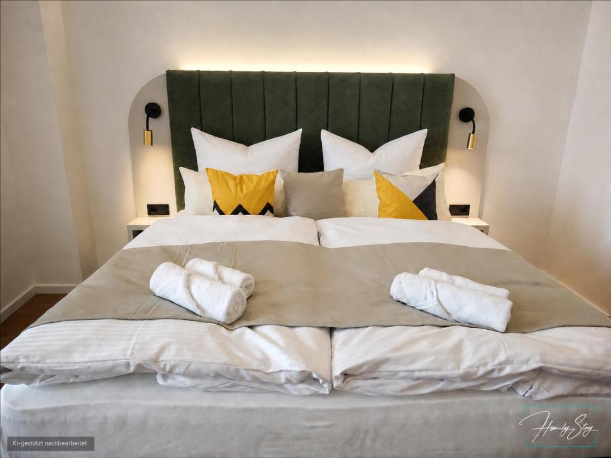 HOMELY STAY - Urban Studio Apartments