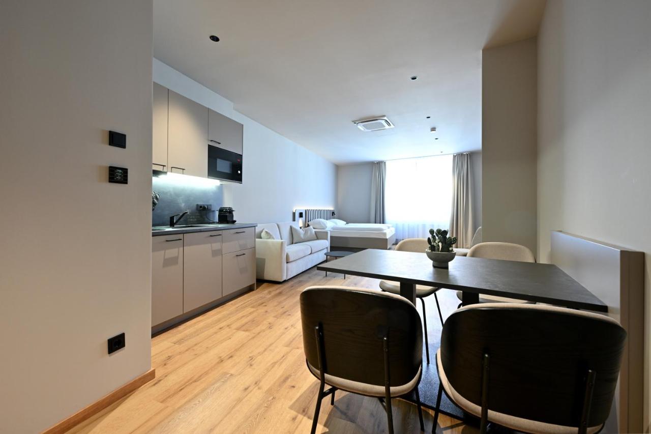 WYSE Apartments Nürnberg City, klimatisiert, vollausgestattete Kitchenette, 24h Check-in, Metro