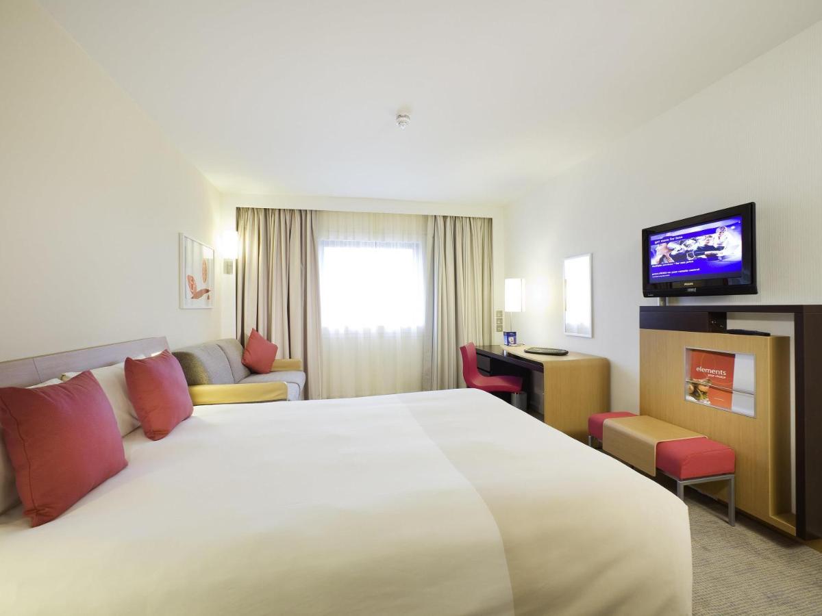 Standard Queen Room with Convertible Sofa