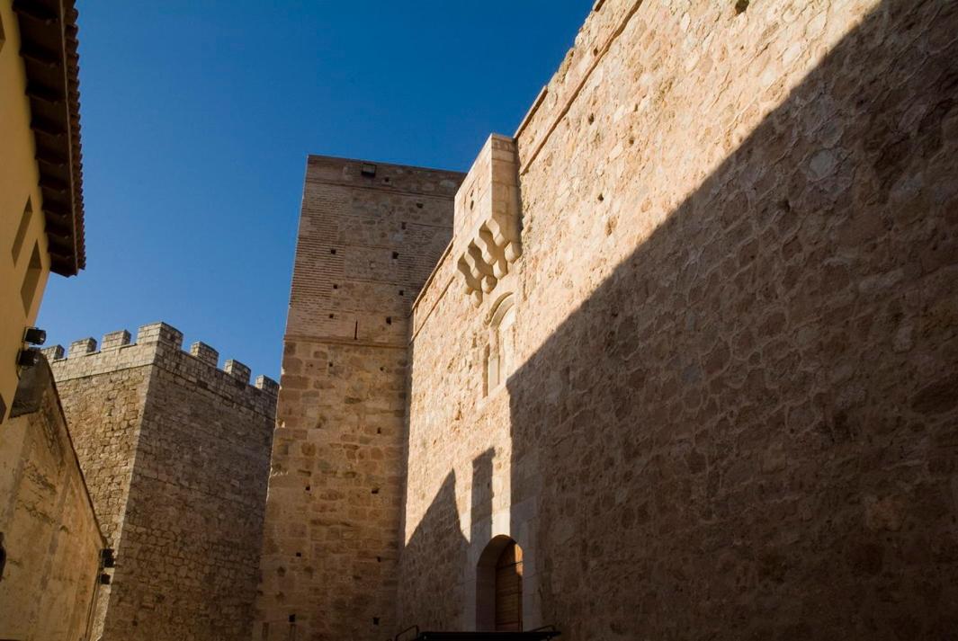 Alojamiento Turístico La Tinaja, Requena – Precios ...