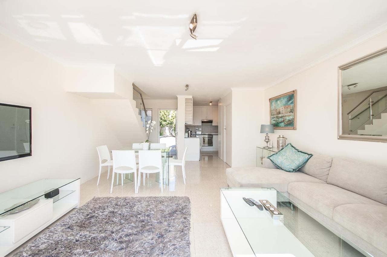 3 Canterbury Square - 5