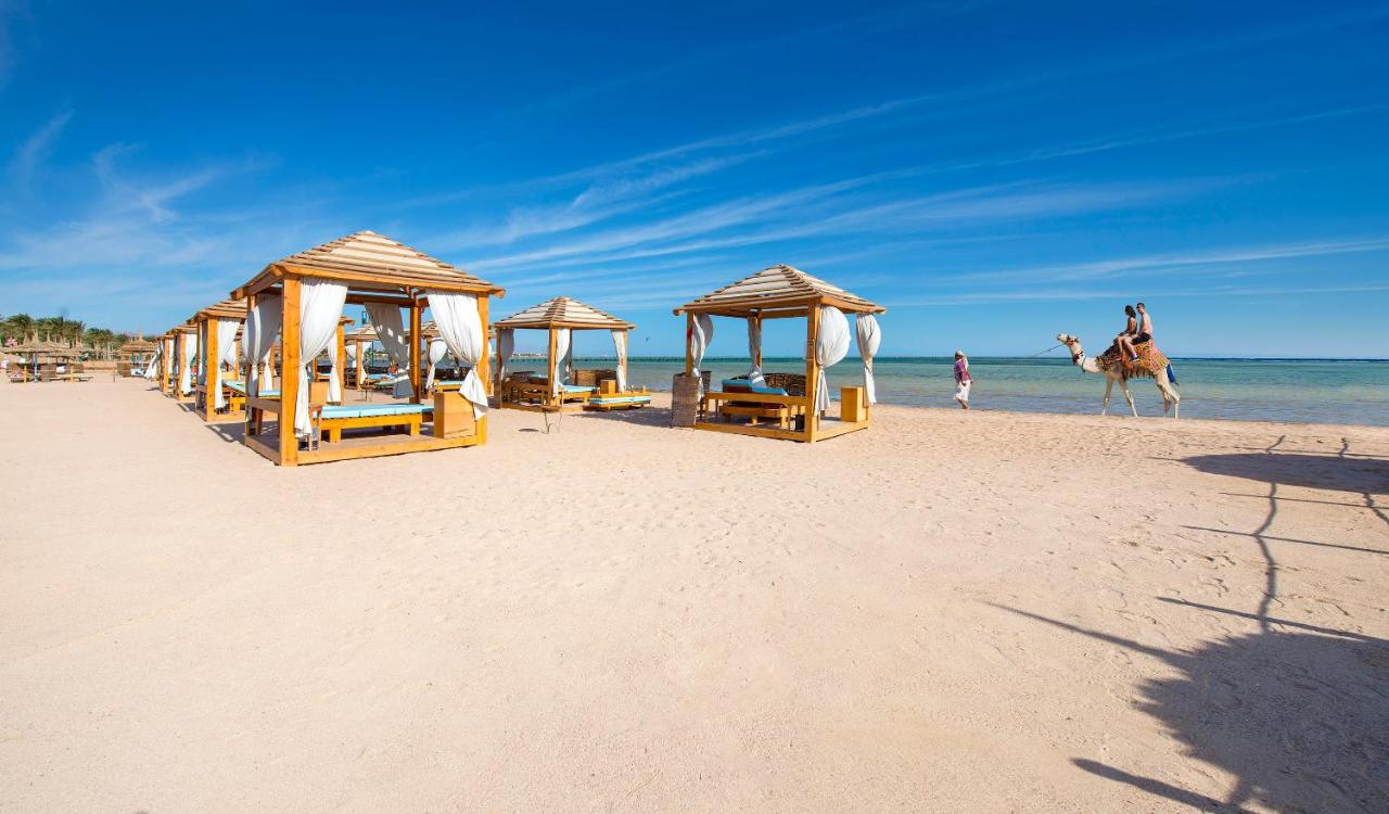 Amwaj Oyoun Resort & Casino photo