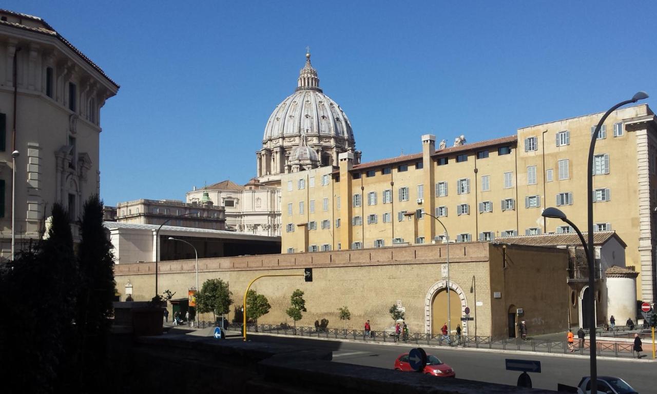 Steps from the Vatican Guesthouse - 5