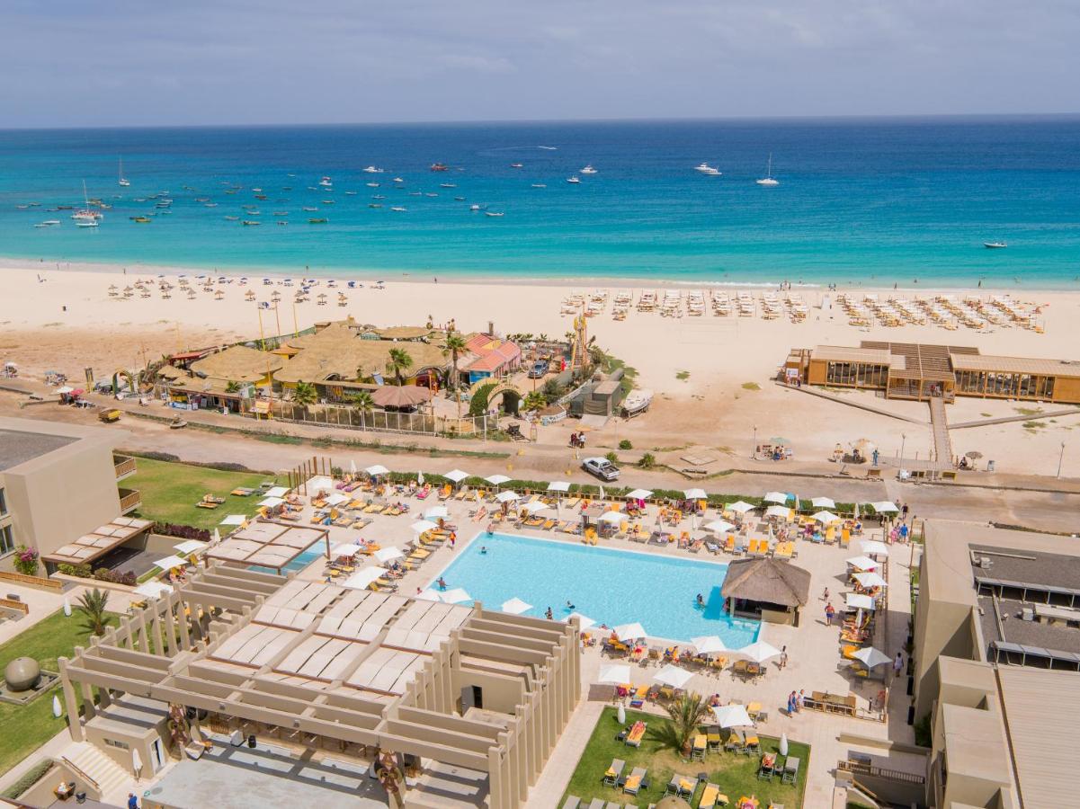 Oasis Salinas Sea photo