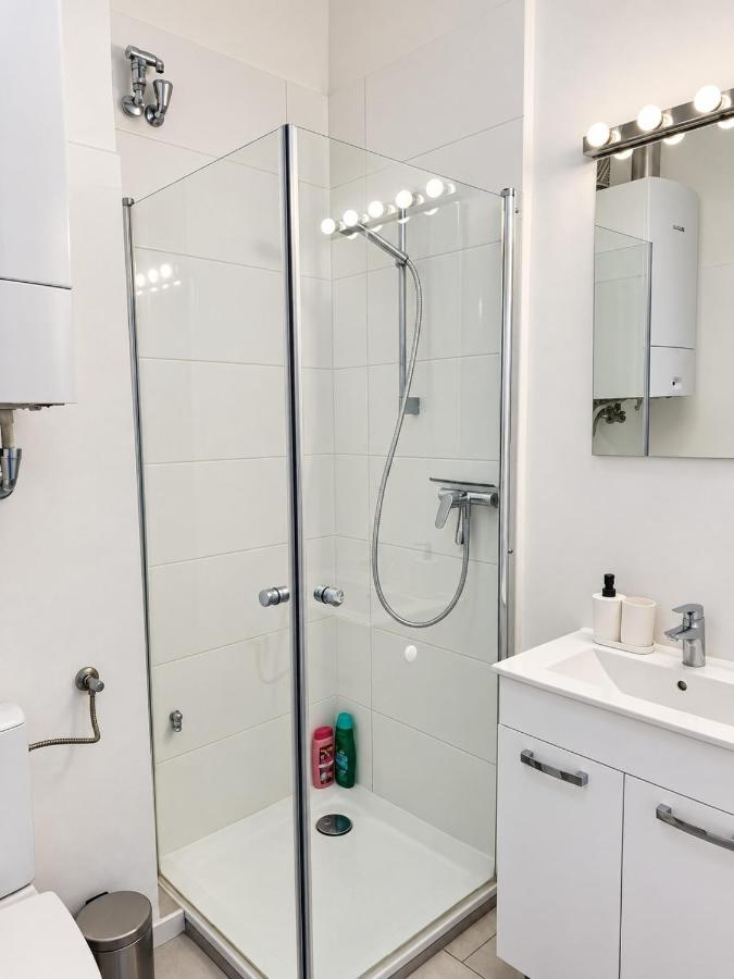 Bright & Modern Apartment near Cologne