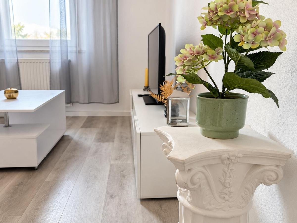 Bright & Modern Apartment near Cologne