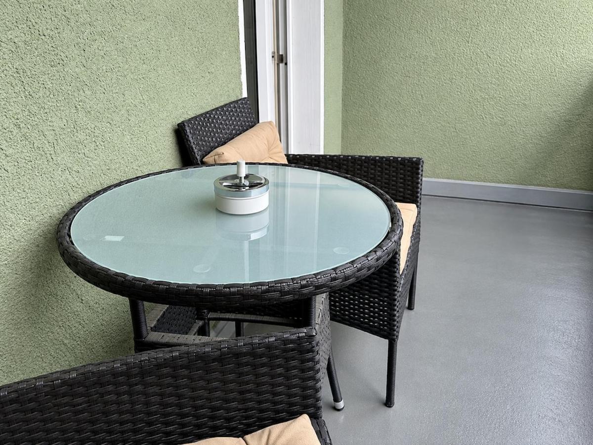 Bright & Modern Apartment near Cologne