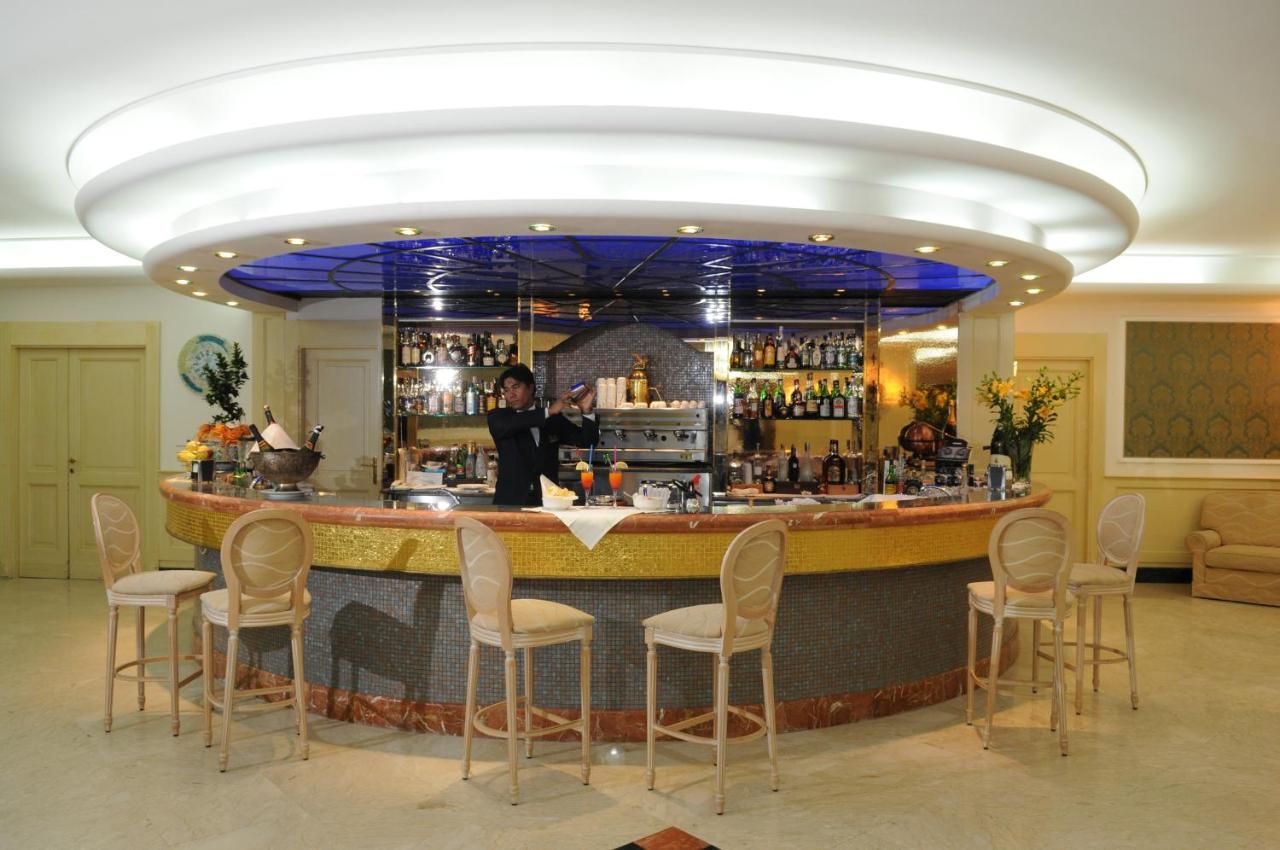 Hotel Ristorante La Lanterna photo