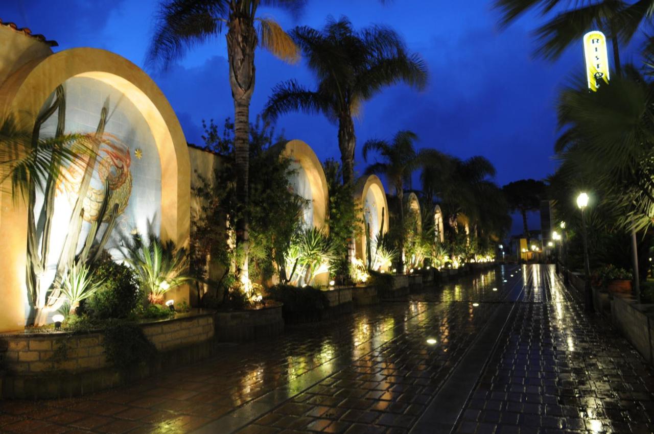 Hotel Ristorante La Lanterna photo