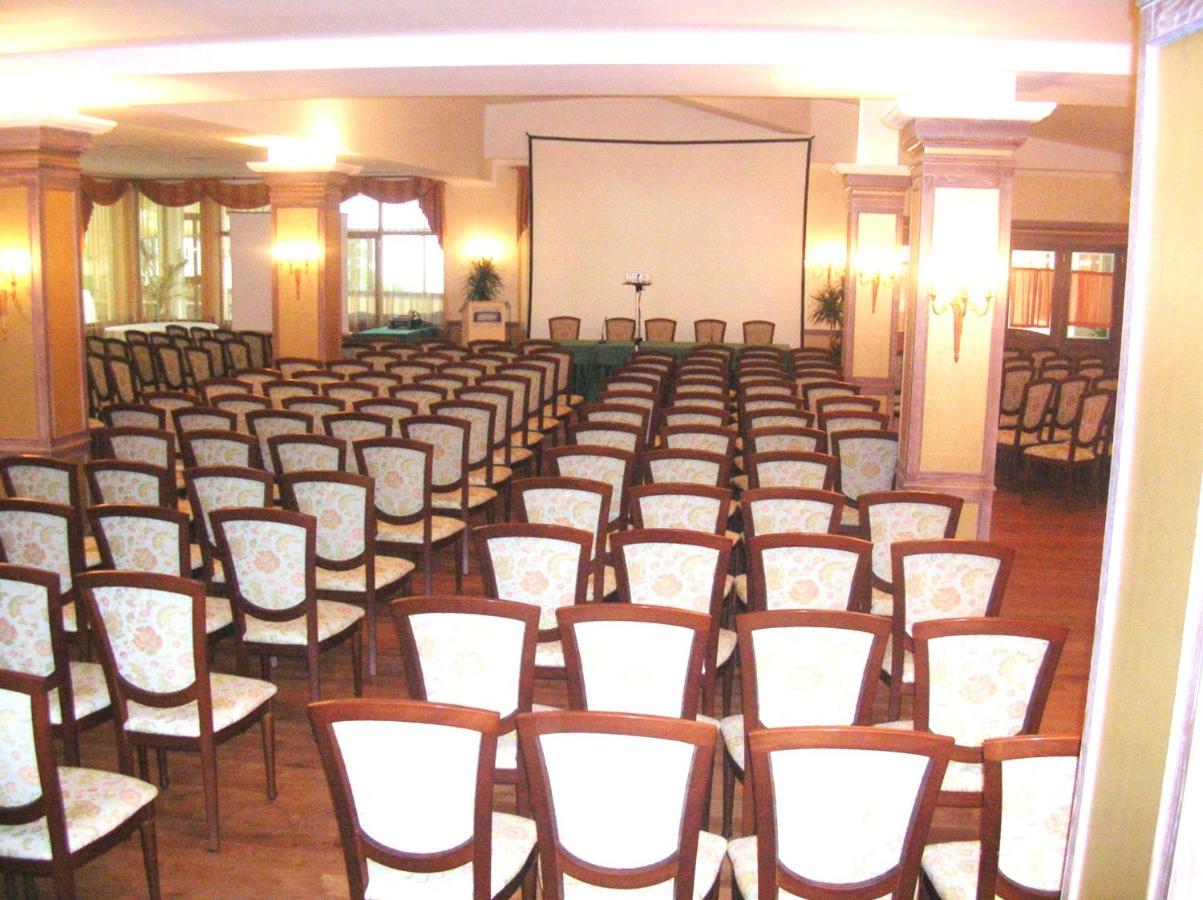Hotel Ristorante La Lanterna photo