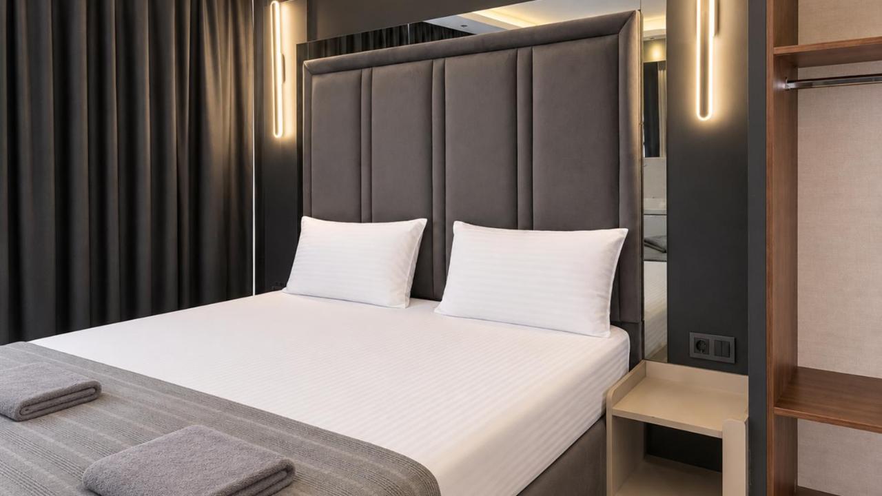 Suite with Hot Tub