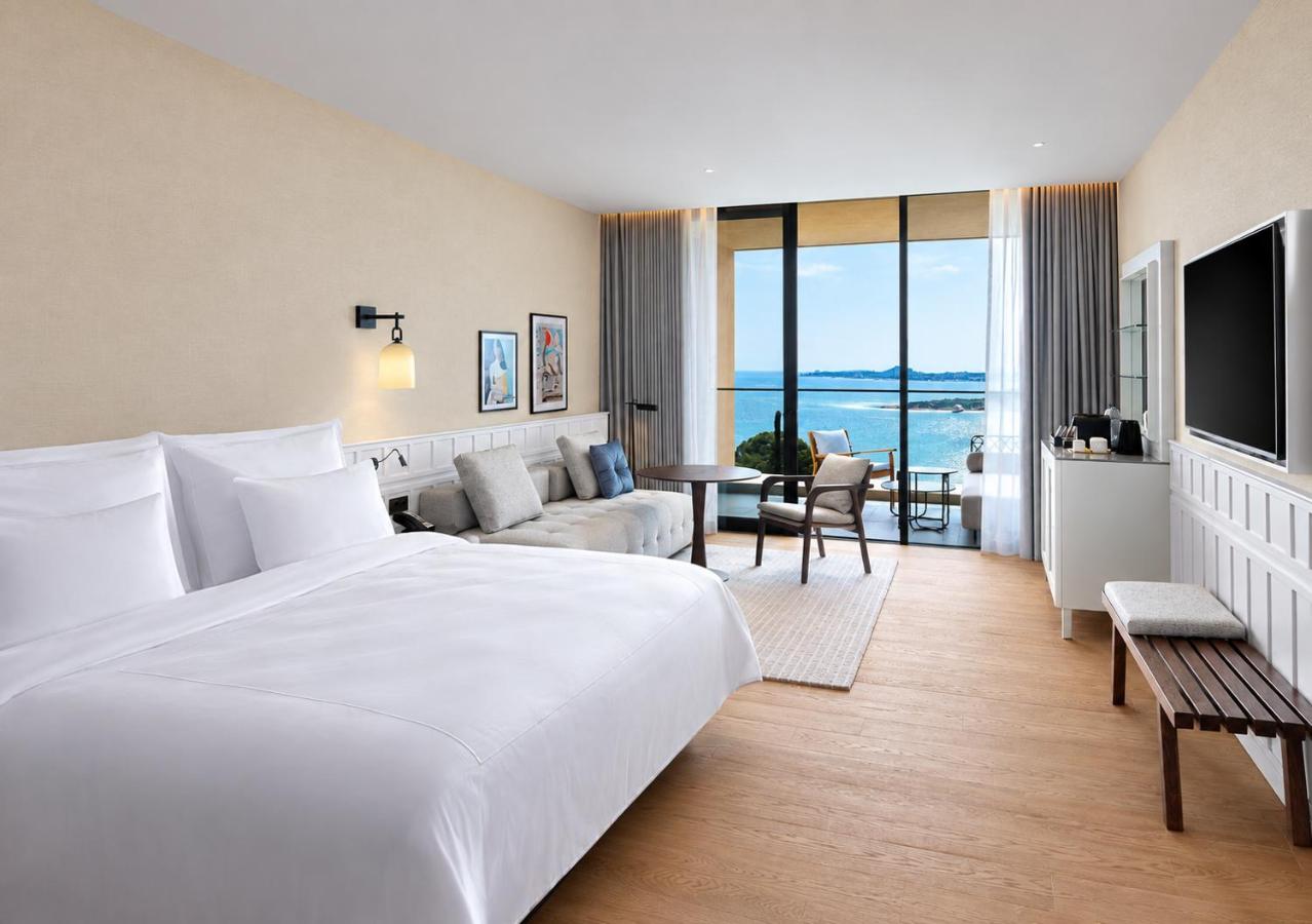 Adult Deluxe Sea View