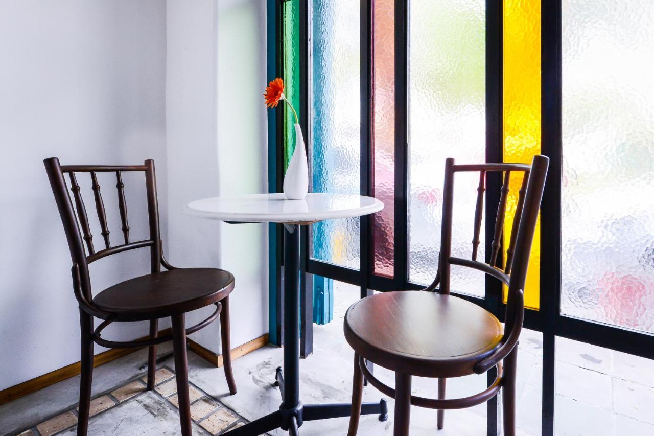 Neighbor Phuthon - 4