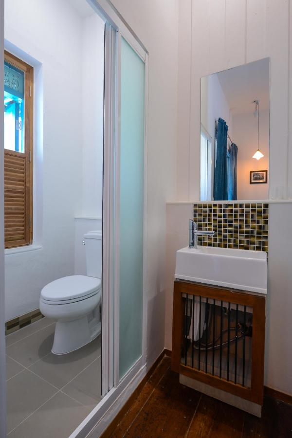 Neighbor Phuthon - 3