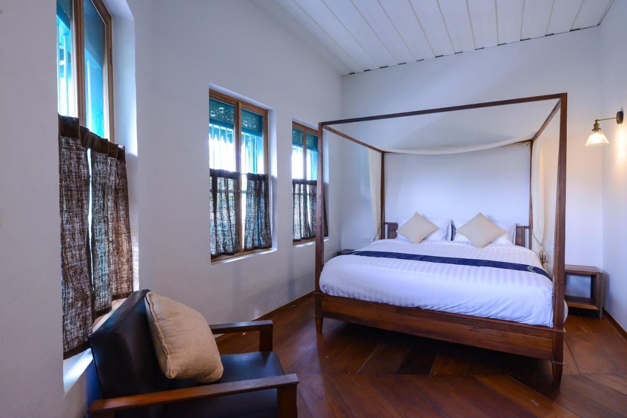 Neighbor Phuthon - 2