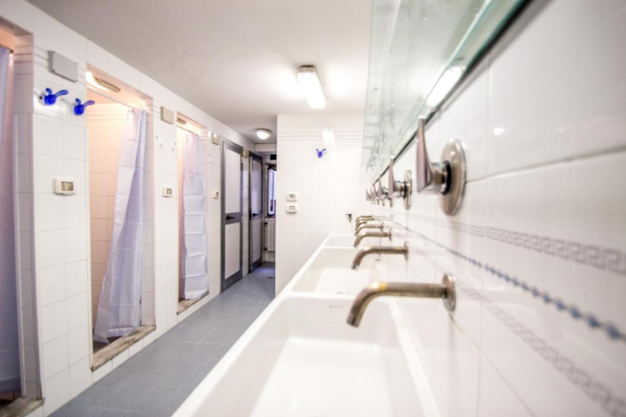 Hostel Santa Monaca - 3