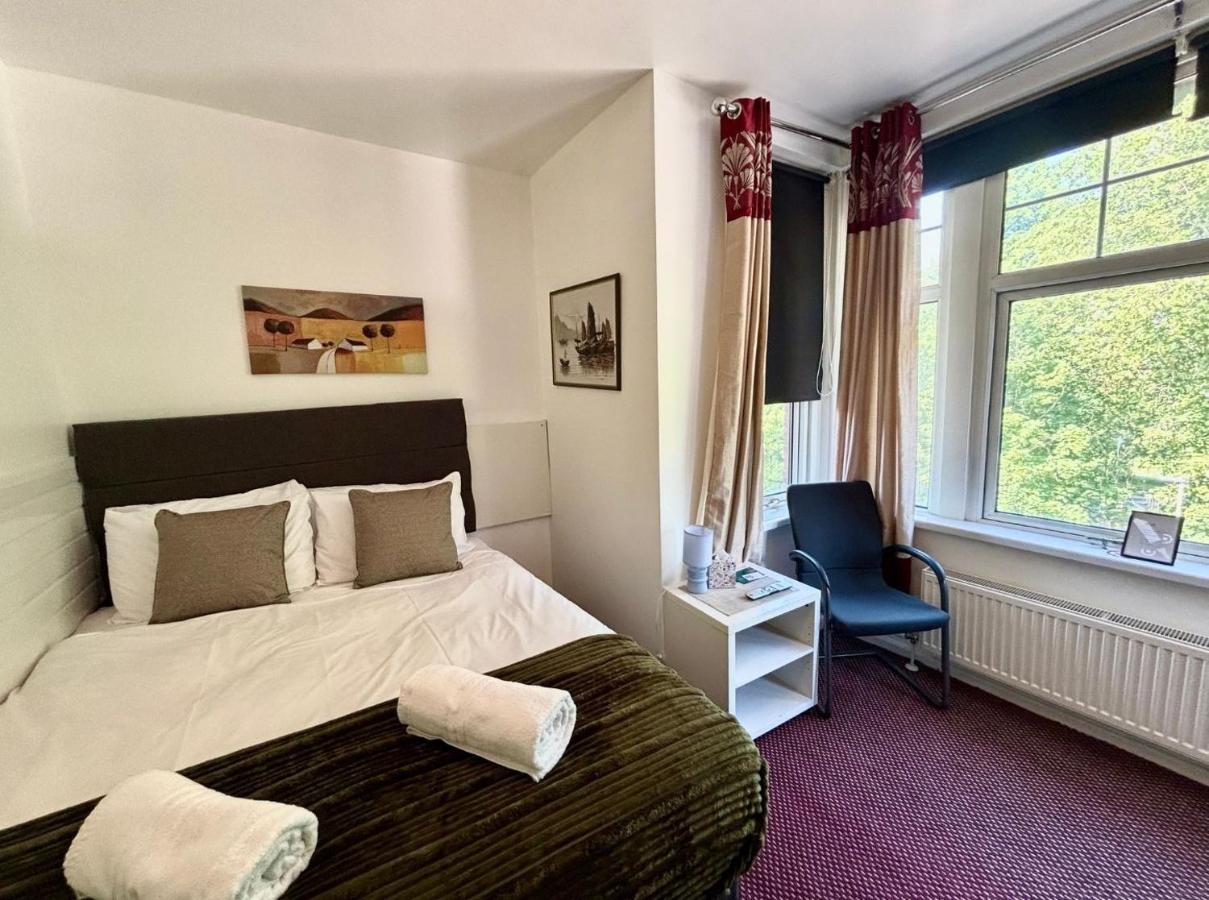Superking Ensuite room