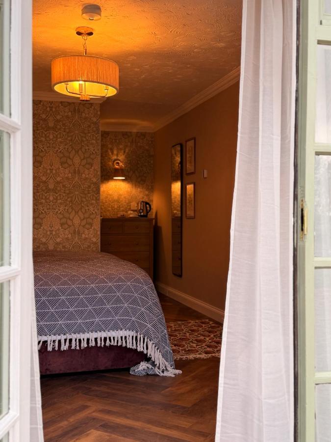 Deluxe Çift Kişilik veya İki Yataklı Oda - Nehir Manzaralı