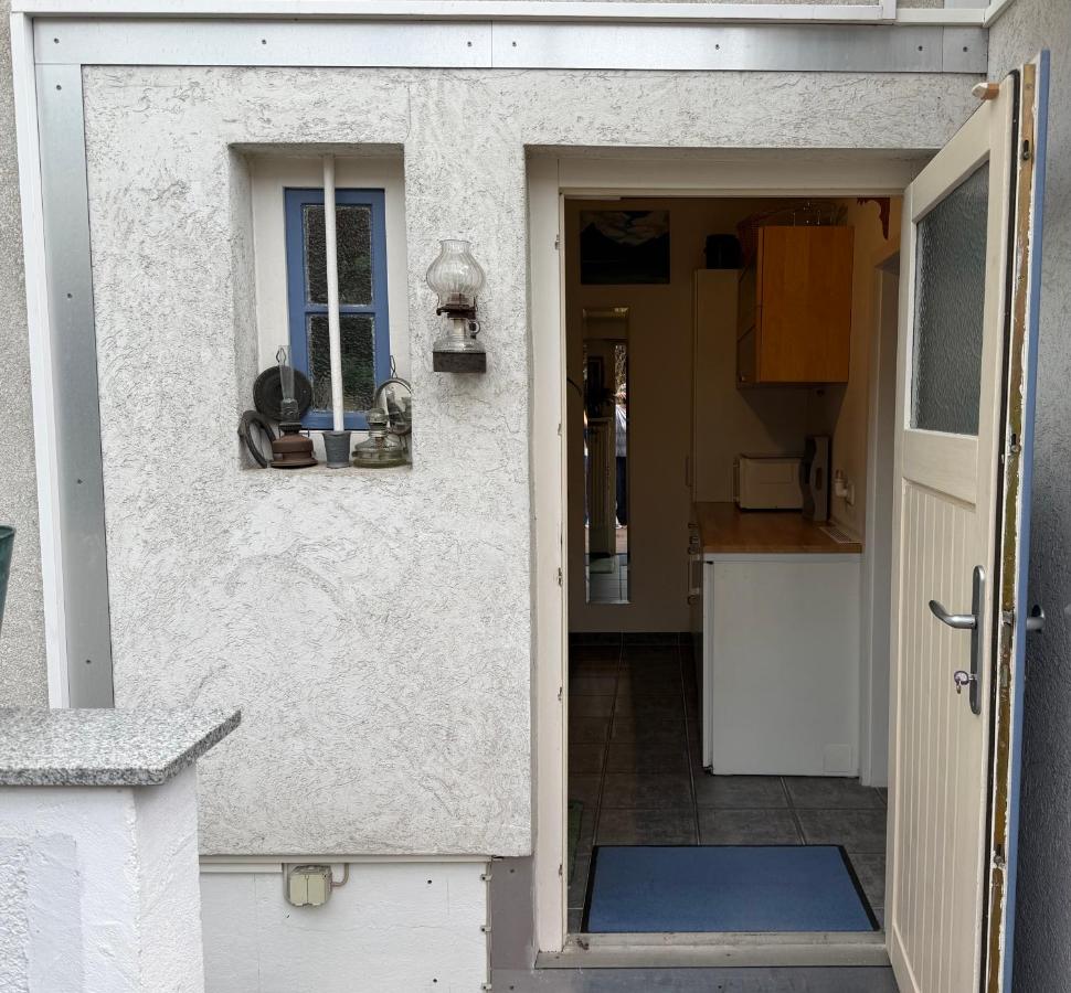 Gemütliche, möblierte Einliegerwohnung mit eigenem Eingang in Hannover