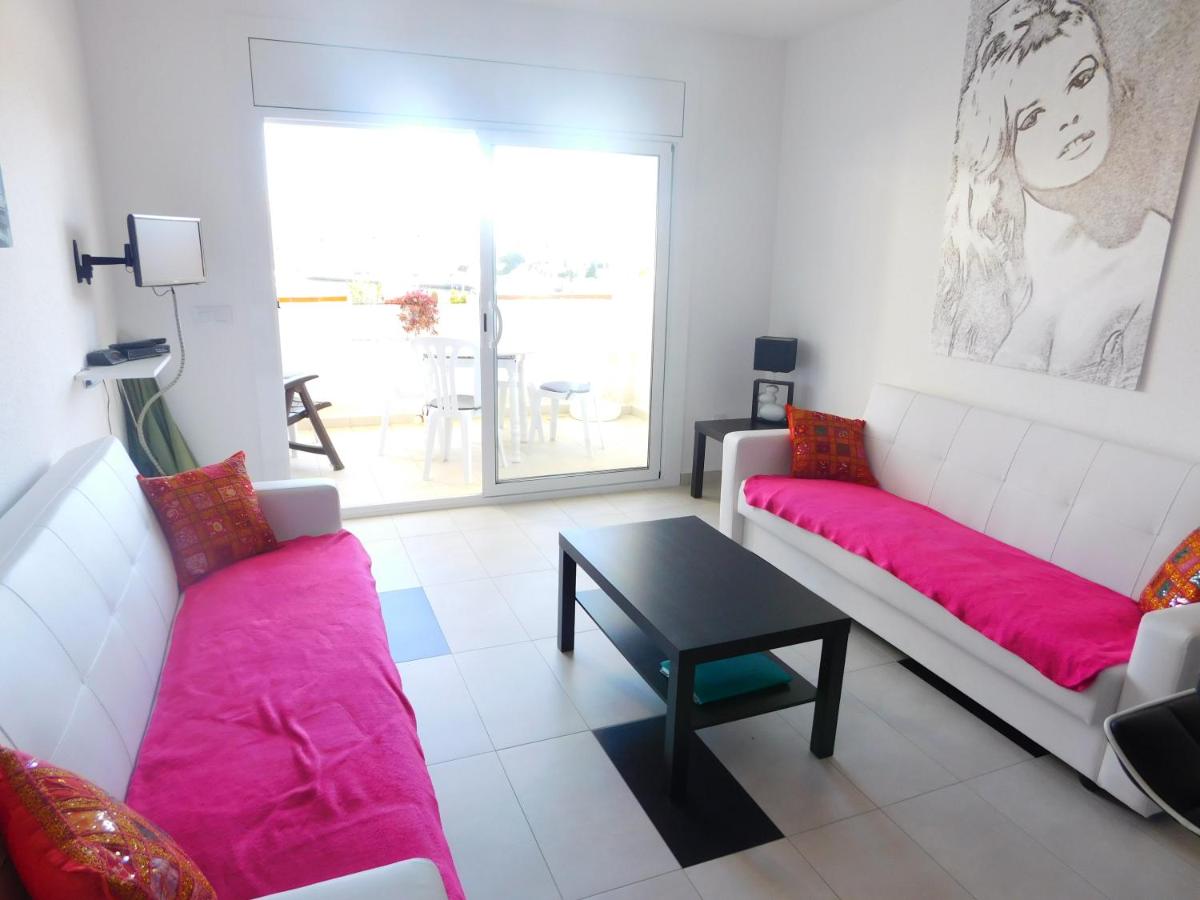 Apartment Gran Lago, Empuriabrava, Spain - Booking.com