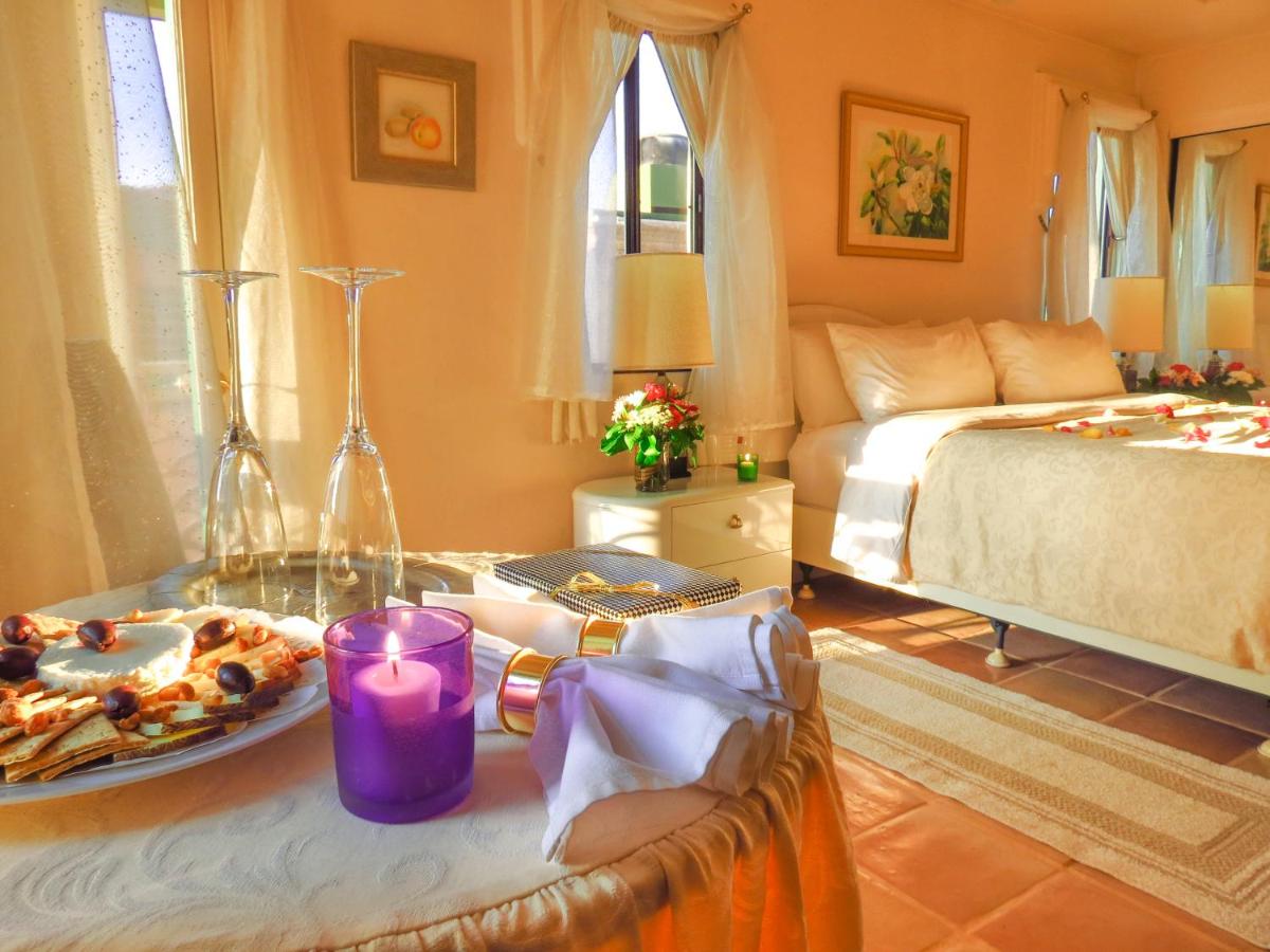 Topanga Canyon Inn Bed and Breakfast - 4