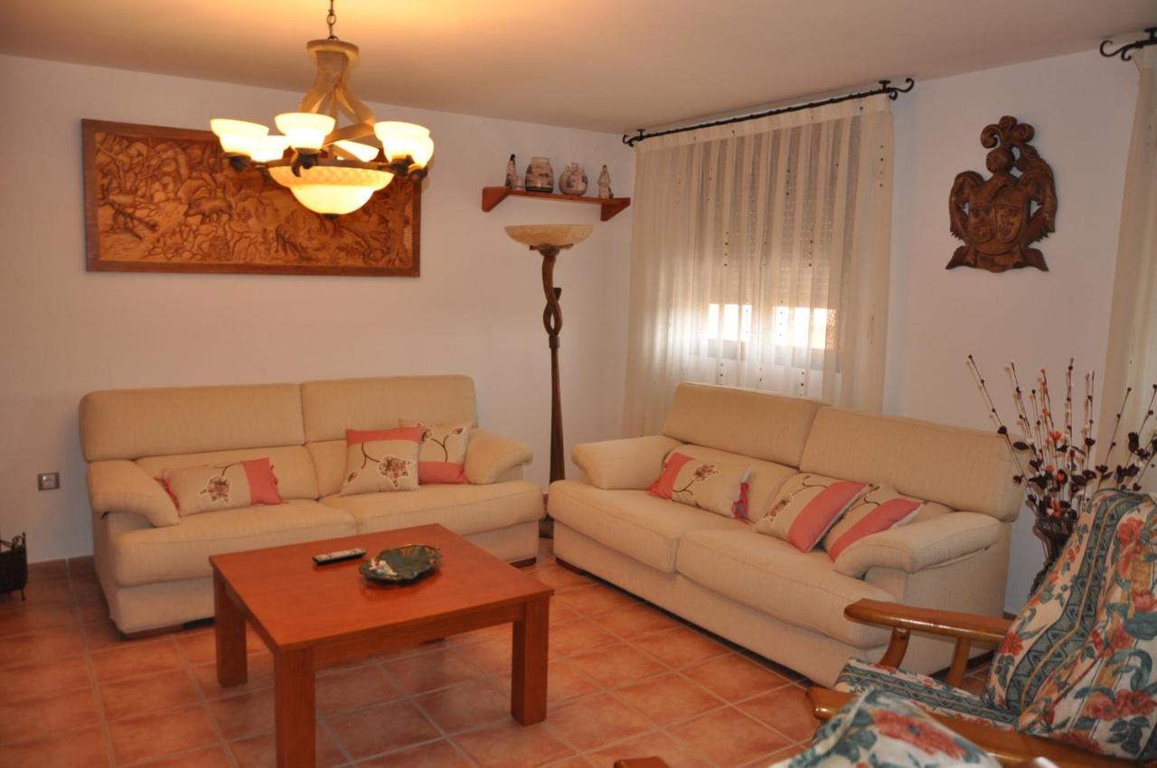 Country house Casa Garron, Moscardón, Spain - Booking.com