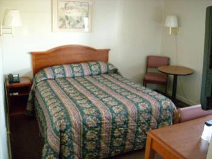Davidson's Motel — photo 15