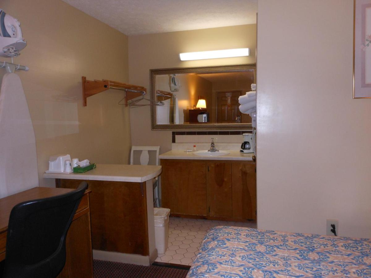 Long Leaf Lodge at McClellan — photo 22