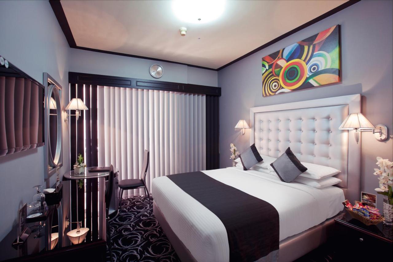 Broadway Hotel photo