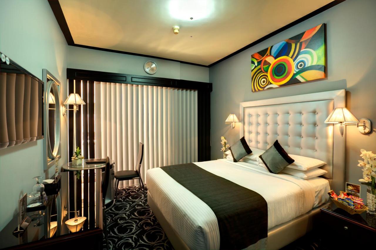 Broadway Hotel photo