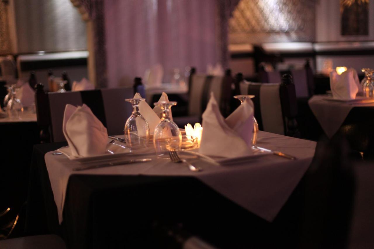 Broadway Hotel photo