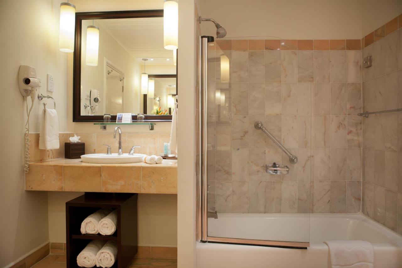 Tamarind by Elegant Hotels - All-Inclusive photo