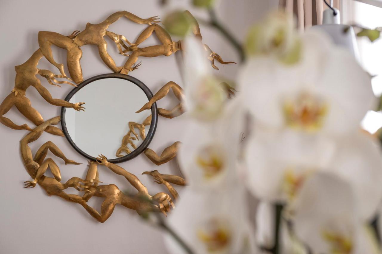 House of Time - Fancy Suites photo