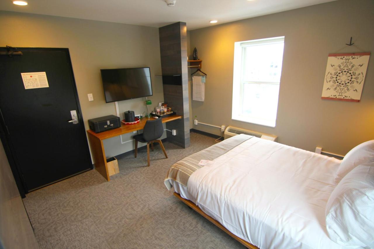 The Oxbow Hotel — photo 8