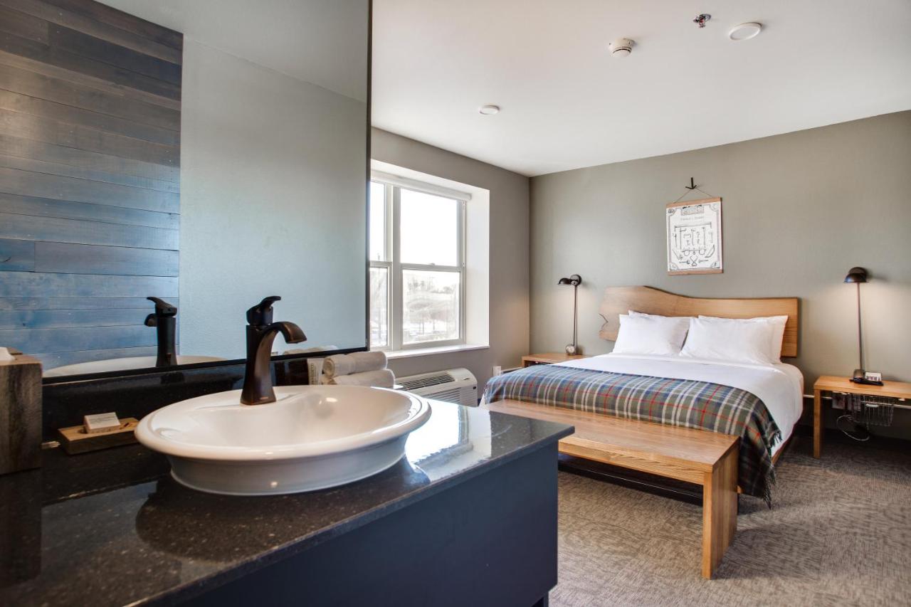 The Oxbow Hotel — photo 16