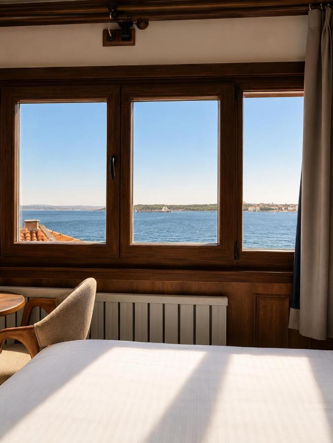 Deluxe Double Room with Castle View