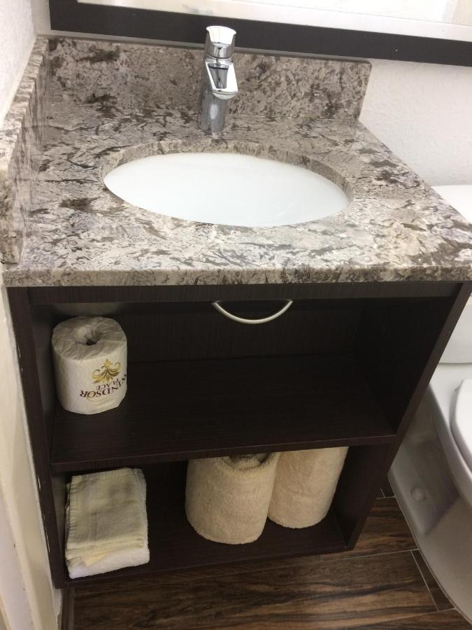 Budget Inn of Avon Park — photo 3