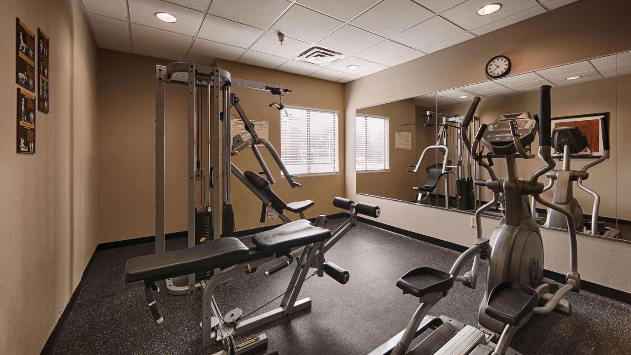 Belmont Bayou Inn & Suites — photo 23