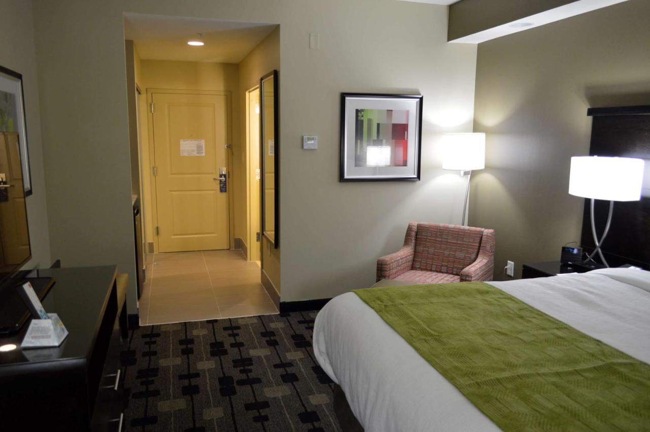 University Inn — photo 12
