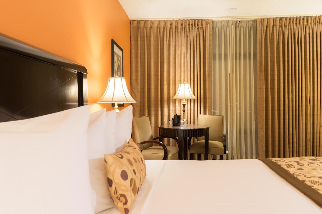 Oakland Airport Executive Hotel — photo 21